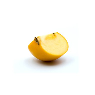 Beyaz arkaplanda izole edilmiş olgun hurma.