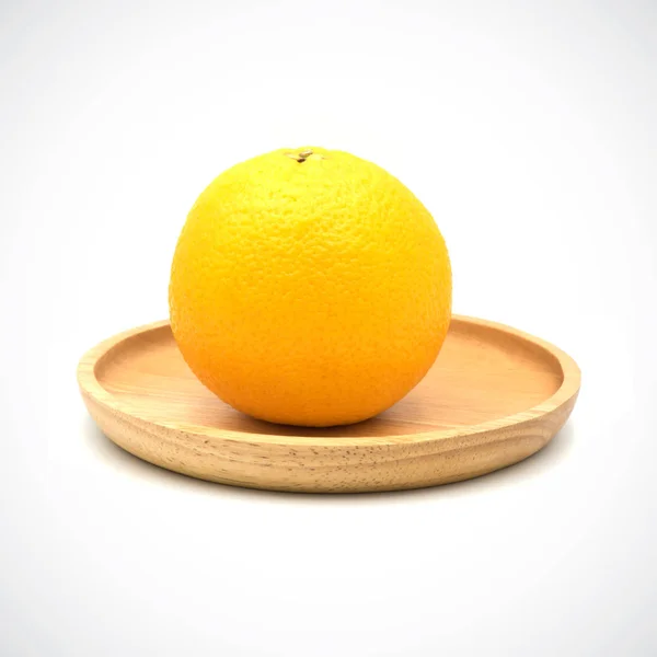 Laranja, fruta Sabor azedo sobre um fundo branco . — Fotografia de Stock