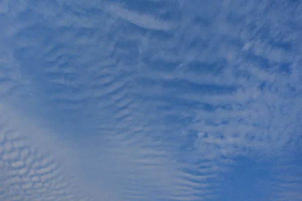 Cielo Azul Con Nubes Blancas Nubes Cirrocumulus Cielo Azul Día — Foto de Stock