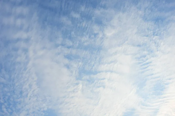 Cielo Azul Con Nubes Blancas Nubes Cirrocumulus Cielo Azul Día — Foto de Stock