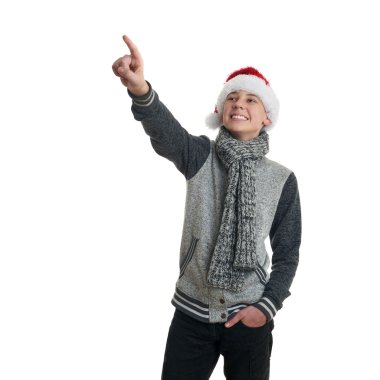 Sevimli genç çocuk beyaz izole arka plan üzerinde gri süveterli