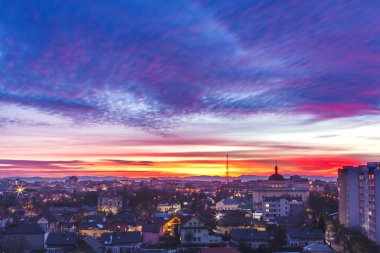View of the city with an impressive evening sky