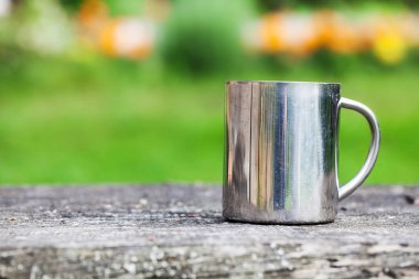 Çelik kupa. Açık.