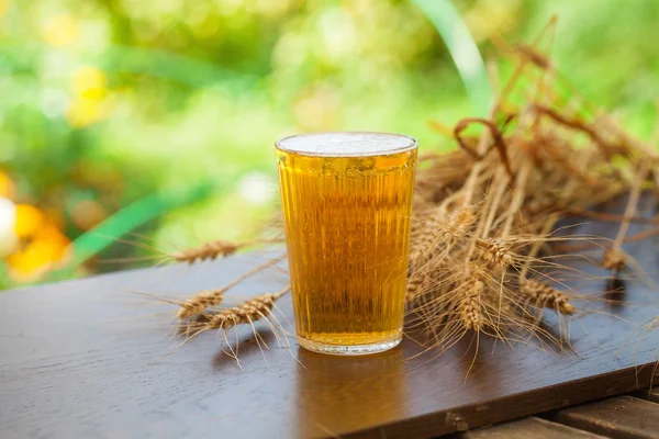 Wheat. Glass Beer. Summer. Outdoor. — Stock Photo, Image