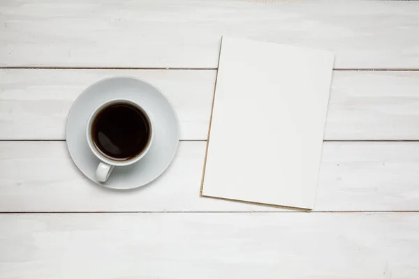 Tasse Tee oder Kaffee mit — Stockfoto