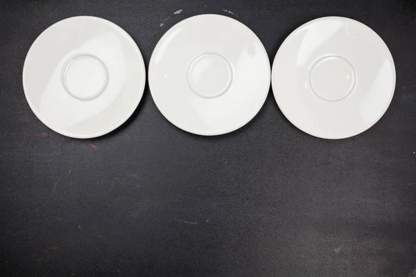 Assiette. Accessoires de cuisine. Blanc. Du verre. Pour votre design. Magnifique. Lumineux . — Photo