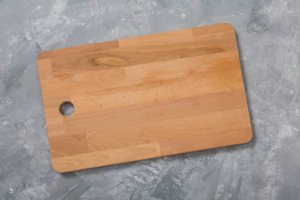 Tabla de cortar de madera. Para cocinar comida. Accesorios de cocina. Para tu diseño. aislado . —  Fotos de Stock