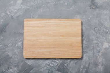 Ahşap kesme tahtası. Yemek yemek için. Mutfak aksesuarları. Tasarımlarınız için. izole.