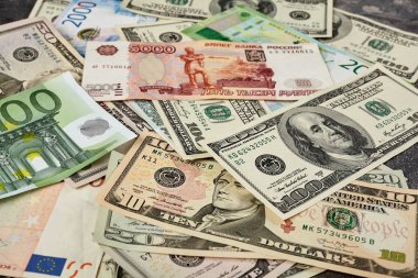 Para. Para birimi. Euro. Dolar. Ruble. Bir sürü. Tasarımlarınız için. Birikimleri.