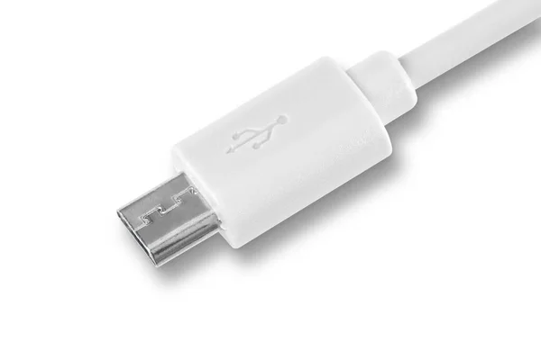 Feche o plugue de cabo mini USB branco isolado no fundo branco — Fotografia de Stock