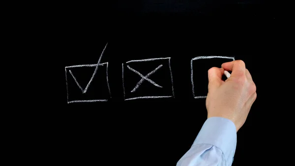 Check mark with chalk checkboxes on blackboard, Close up — Stock Photo, Image