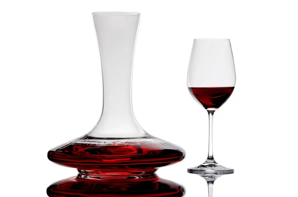 cam ve şarap ile sürahi