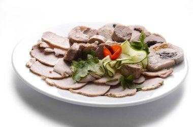  dilimlenmiş etli sebze