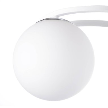 Beyaz arkaplanda izole edilmiş avize