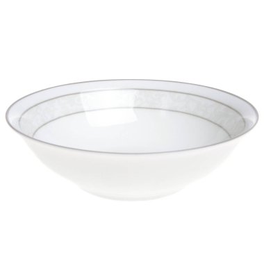 Beyaz arka plan üzerinde izole salata için kase