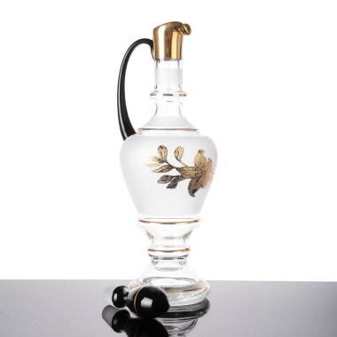 sürahi boş beyaz arka plan üzerinde izole