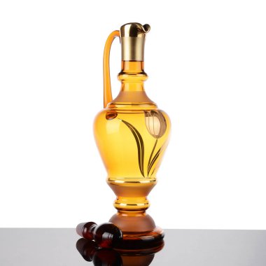 sürahi boş beyaz arka plan üzerinde izole