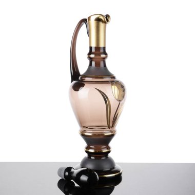 sürahi boş beyaz arka plan üzerinde izole