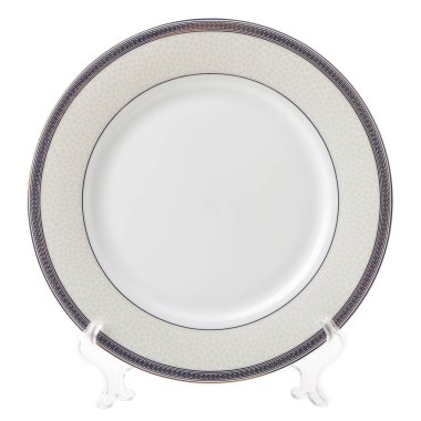 Beyaz arka plan üzerinde izole yemek tabağı boş