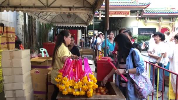 Atmosfera Muitas Pessoas Anônimas Turistas Para Adorar Orar Com Buda — Vídeo de Stock