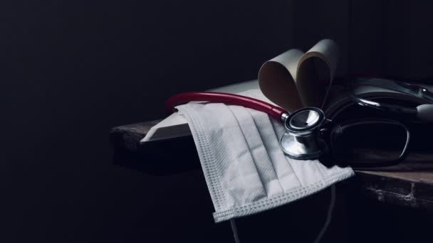 Concept Covide Empêché Soins Santé Stéthoscope Cardiologue Médical Masque Hygiénique — Video