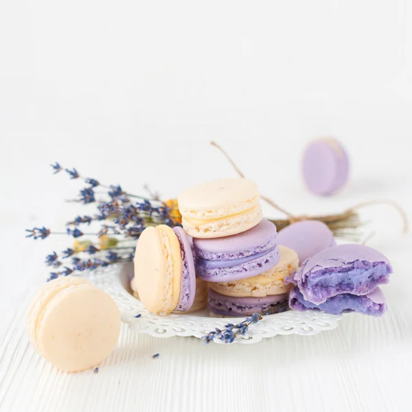 Lavendel und Vanille Macarons — Stockfoto