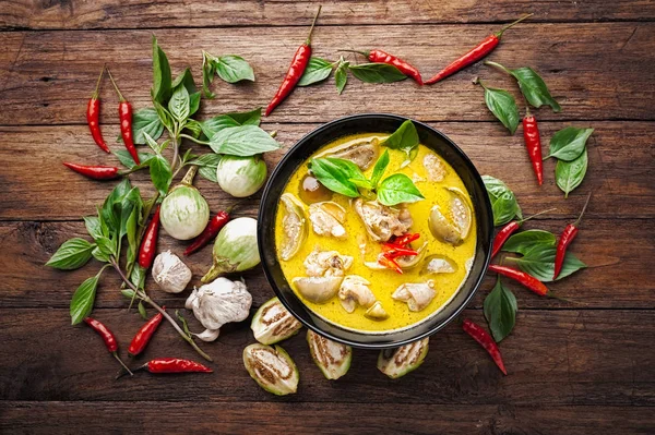 Tay gıda yeşil köri tavuk 