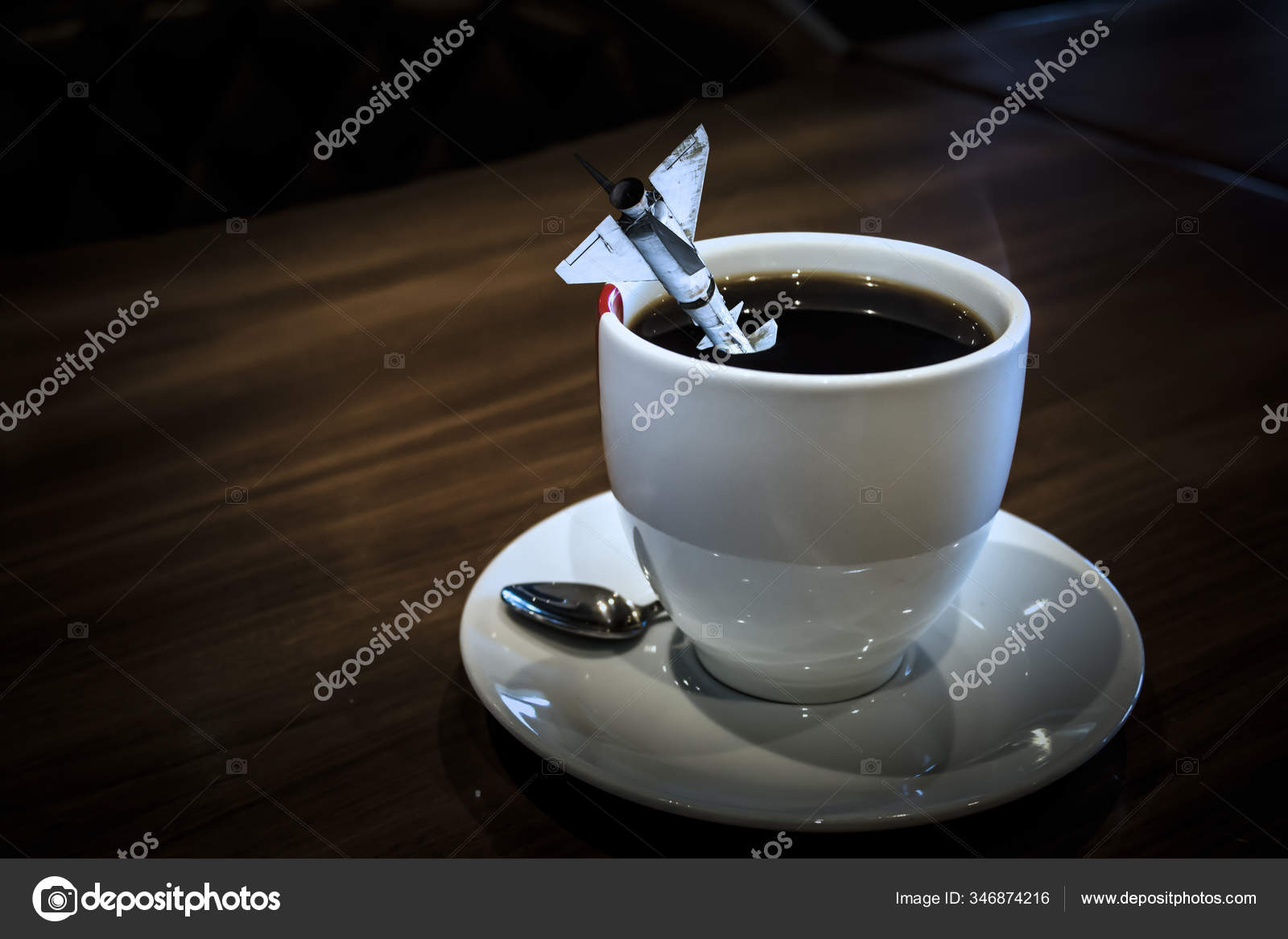 Digital Bearbeitetes Bild Einer Ballistischen Rakete Die Einer Weissen Tasse Stockfotografie Lizenzfreie Fotos C Metebasar 346874216 Depositphotos