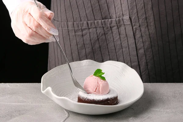 Lava Cake Ice Cream Mint Close Chocolate Fondant — Stock Photo, Image