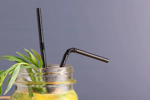 Cocktail Baga Citrinos Bebidas Verão Não Alcoólicas Com Citrinos Mesa — Fotografia de Stock