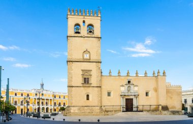 Kare, İspanya, İspanyolca Plaza de Espana. Saint John Bapt