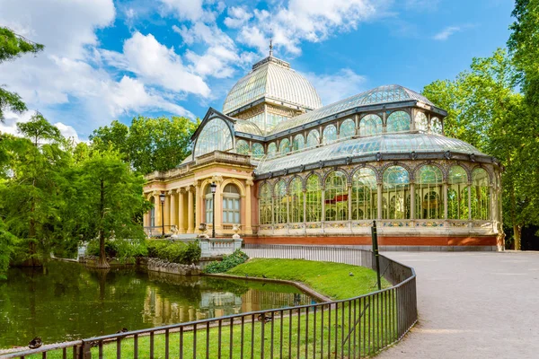 Palacio de cristal en Madrid — Foto de Stock