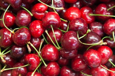 taze tatlı kiraz