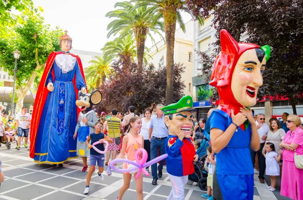 Devler ve büyük başları-Badajoz