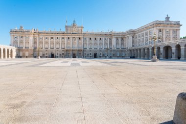 Madrid Kraliyet Sarayı