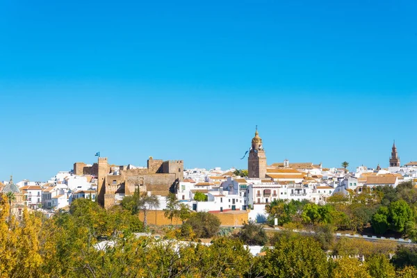 Panoramic view of Carmona with copy space for text. — Stock Photo, Image