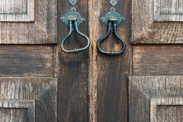 Close up wooden door old and aged — Stock Photo, Image