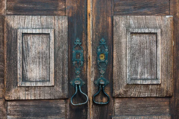 Close up wooden door old and aged — Stock Photo, Image