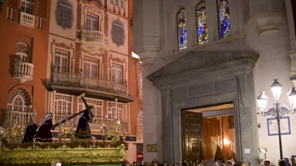 Ježíš Kristus nesoucí kříž během oslavy Svatého týdne v Badajoz