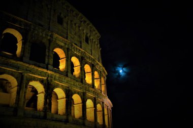 Roma 'daki Kolezyum