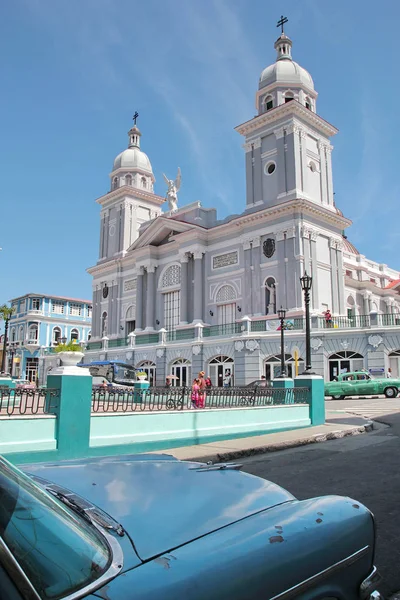 De kathedraal van Nuestra Senora de la Asuncion, in Santiago de Cuba, Cuba — Stockfoto