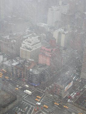 Manhattan 'ın kuş bakışı manzarası şov düşüşü ile ıslanmış