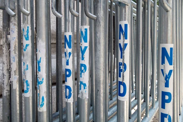 Nova Iorque Nova Iorque Estados Unidos América Blocos Metal Polícia — Fotografia de Stock