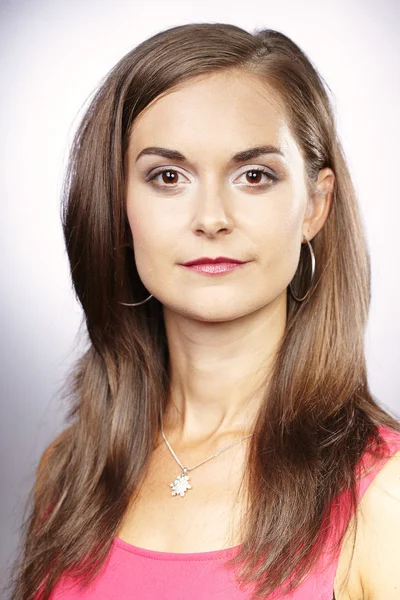 Brunette beauty in studio — Stock Photo, Image