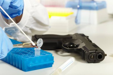 Dna örneği üzerinden Pamuklu çubuk kesme
