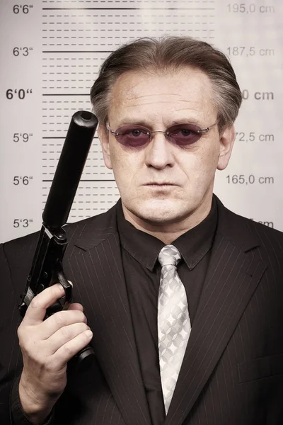 Old Style Criminal Man Portraited Silenced Pistol Front Mug Board — Stock Photo, Image