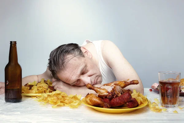 Aging Man Shirt Sleeping Table Junk Food — Stock Photo, Image