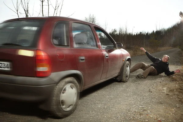 Man Secondary Road Hit Car Left Die Alone — Stock Photo, Image