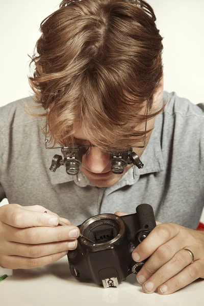 Crazy Technician Repairing Digital Camerabody Bad Way Doctor — Stock Photo, Image