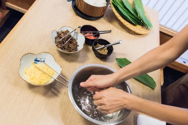 Подготовка Домашней Типичной Сельской Кухни Местных Продуктов Названием Сасадзуси Иияме — стоковое фото